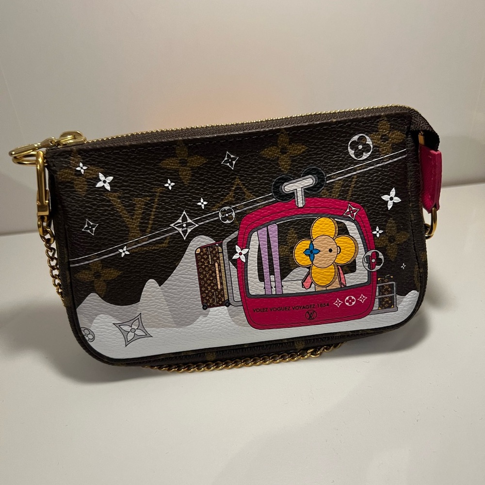 Louis Vuitton Mini Pochette 2019 Christmas Animation Vivienne